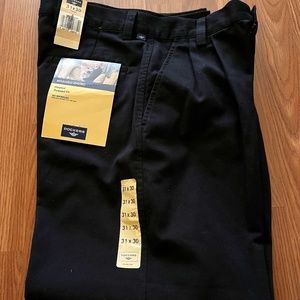 Docker Chino- Black